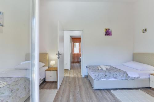 Crowonder Cascada Villa With Jacuzzi - S1