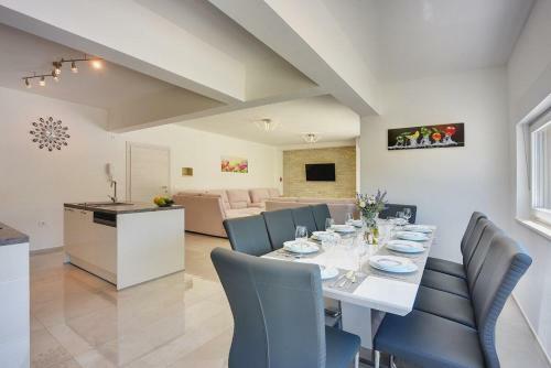 Villa Edis