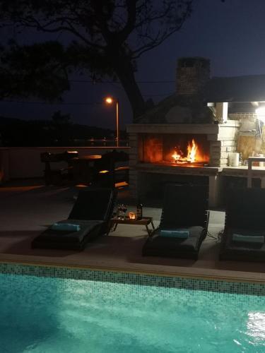 Holiday Home Sumartin (682-2)