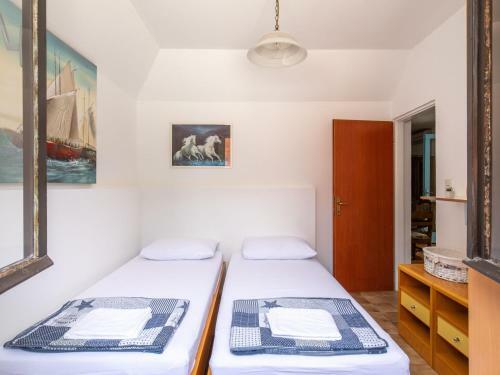 Classy Apartment In Ston With Patio