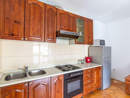 Classy Apartment In Ston With Patio