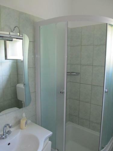 Apartment Leana - Close To Beach