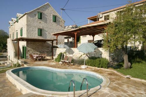 Sumartin Villa Sleeps 6 Pool Wifi