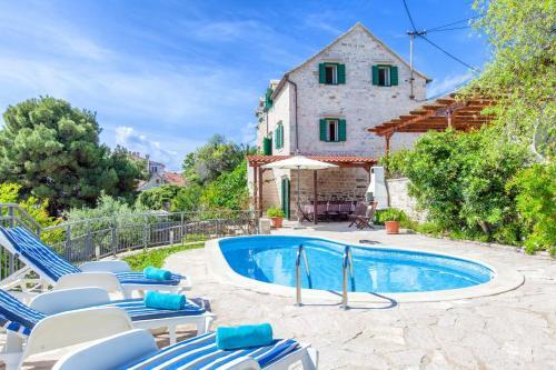 Sumartin Villa Sleeps 6 Pool Wifi