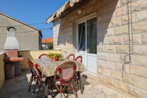 Apartment An?a - With Large Terrace