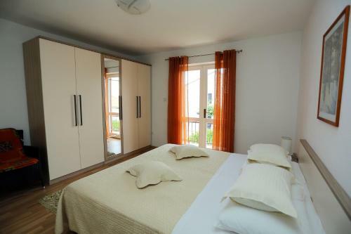 Apartment Mut - 250 M From Beach
