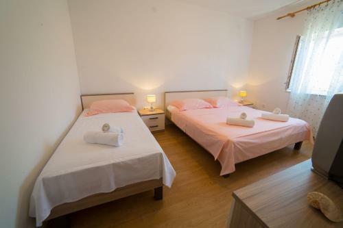 Apartment Dora - Garden Terrace