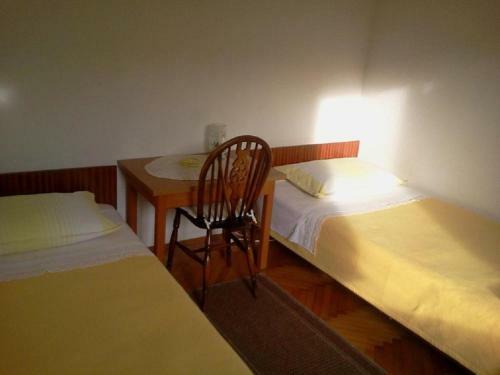 Hostal Rooms Liva - 60m From The Sea