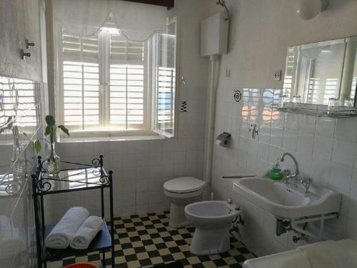 Hostal Rooms Liva - 60m From The Sea