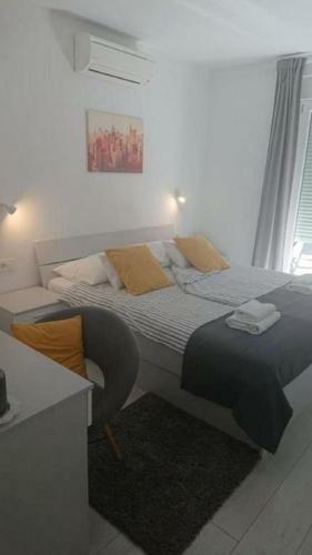 Hostal Apt & Rooms Mario - 150m From Sea