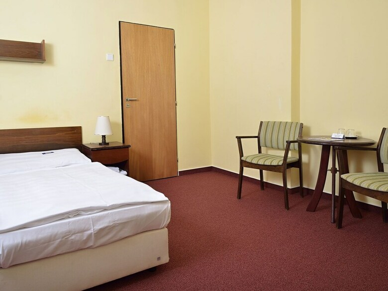 Ea Hotel Jasm�n
