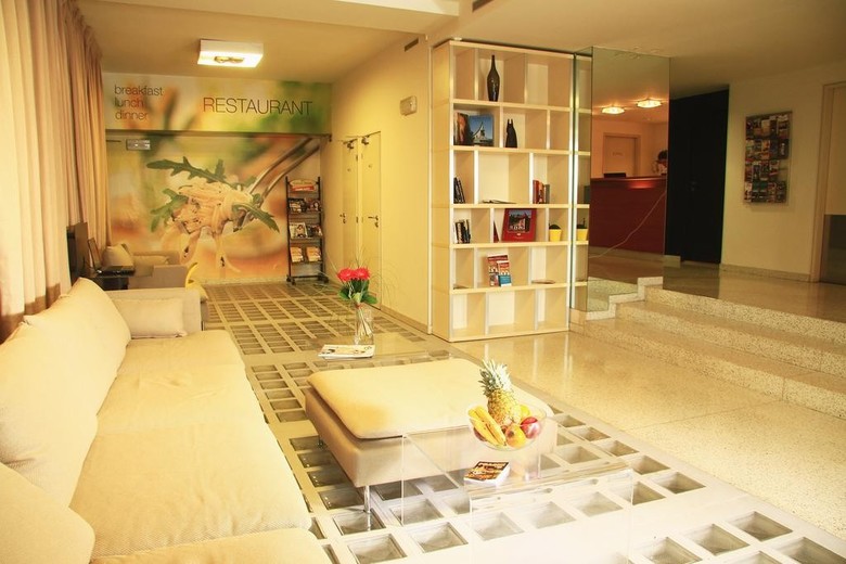 Akcent Hotel