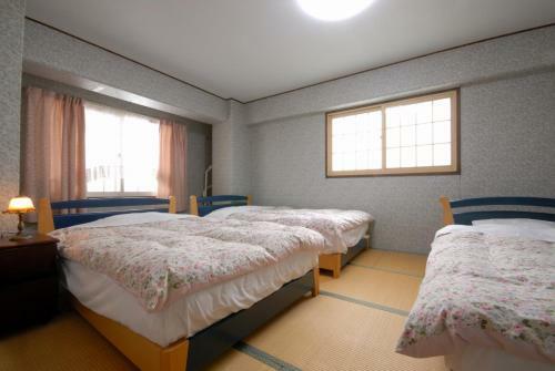 Hakuba Brownie Cottages & Condominiums
