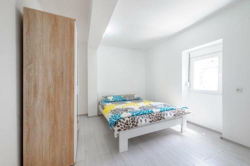 Hostal Apartments Paola