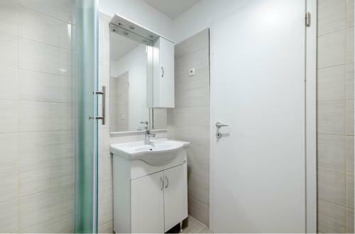 Hostal Apartments Paola