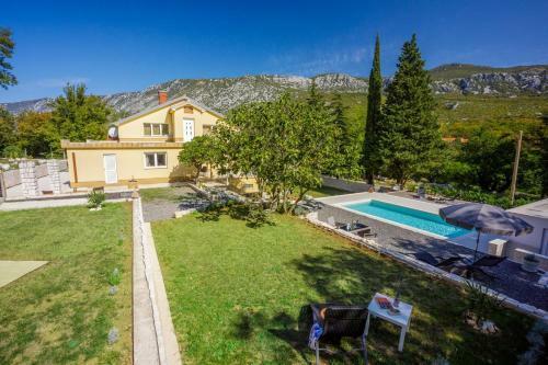 Apartamentos Emaris