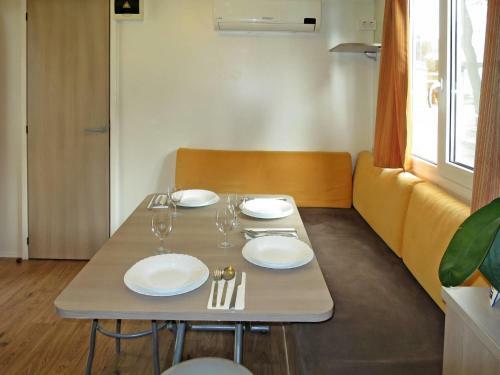 Holiday Home Camp Rozac - Tgr215