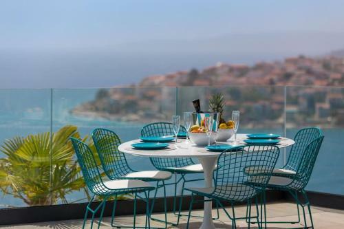 Luxury Villa Riva With Infinity Pool