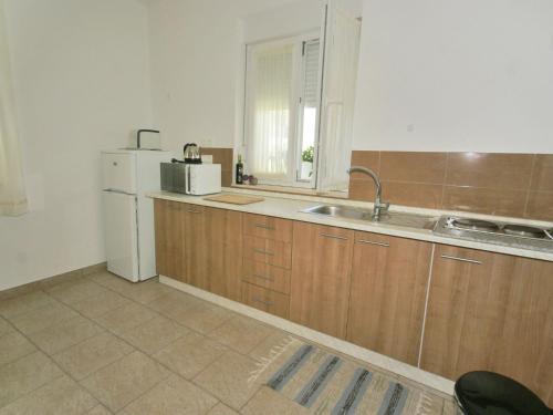 Comfortable Apartment Near Sea In Trogir