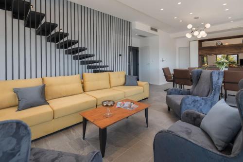 Luxury Villa White Pearl With Pool