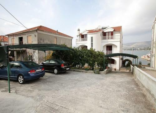 Apartments Antonia-5m From Sea