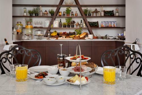 Hotel Brown Beach House & Spa