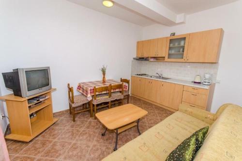 Apartments Mik - 30 M From Beach