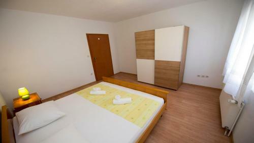 Hostal Apartments Meri