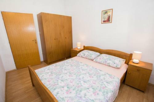 Apartments David - 20m From Beach