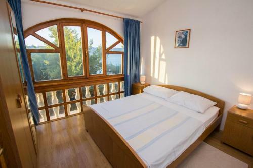 Apartments David - 20m From Beach