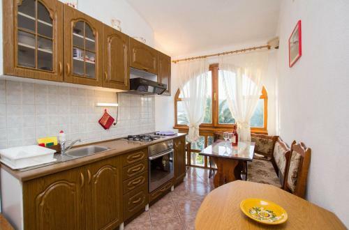 Apartments David - 20m From Beach