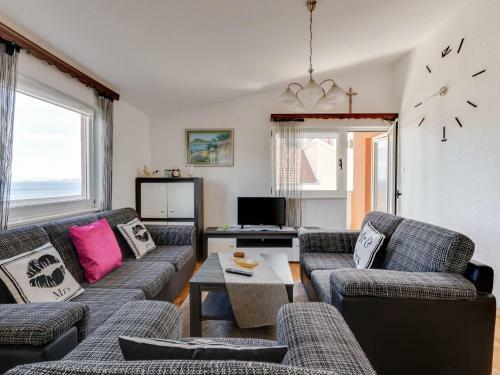 Apartment Lucija Near Trogir