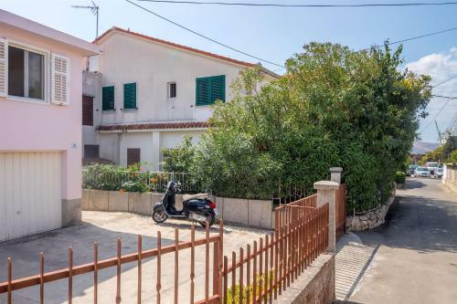 Apartment And Rooms Ruza