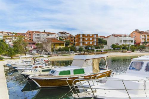 Apartments Karlo