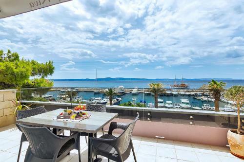 Apartments Riva Tucepi