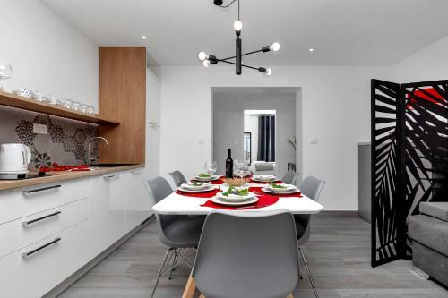 Apartments Strada Tu?epi