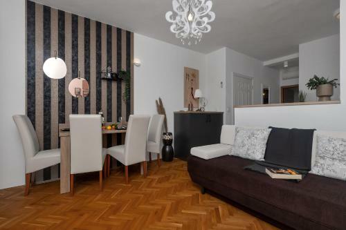 Apartments Strada Tu?epi