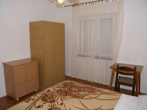 Apartments Mirko-100m From Beach