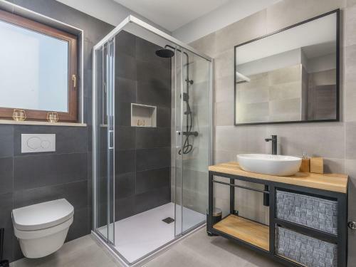 Luxury Villa For Up To 8 Persons With Private Pool