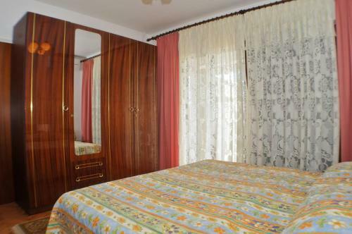 Hostal 1a Lilly Vabriga With Sea View