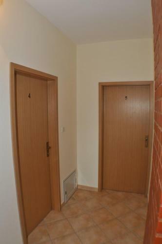 Hostal 1a Lilly Vabriga With Sea View