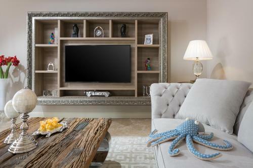 Villa Celeste By Hmz Villas