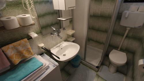 Hostal Apartments Miro