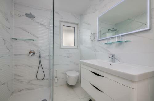 Prestige Apartments Joy