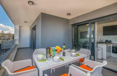 Prestige Apartments Joy