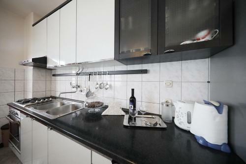 Hostal Kne? Mali I?