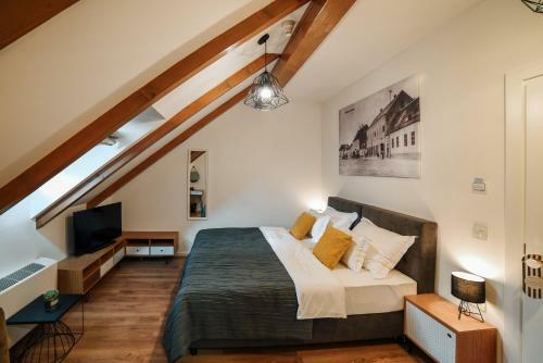 Hotel Chop Old House Rooms