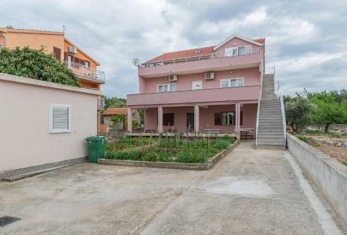 Apartment Sime