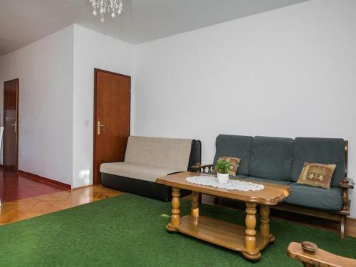 Apartments Gaj Brodarica