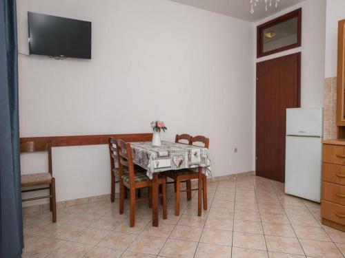Apartments Gaj Brodarica